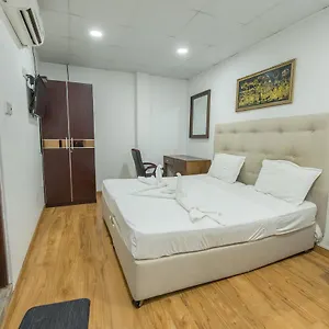 Metro 3* Colombo